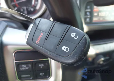 2018 Dodge Journey Se из США, поврежденный, VIN 3C4PDCAB4JT490385